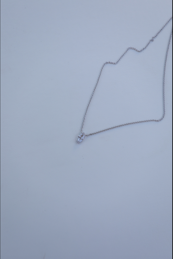 White Gold Diamond Pendant Necklace