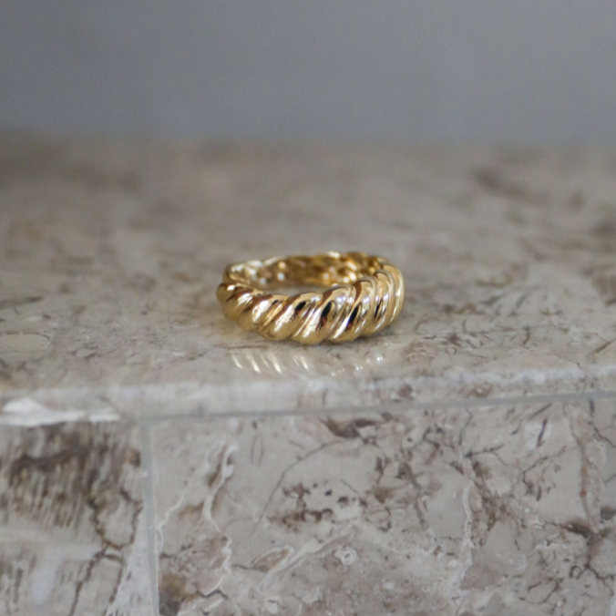 14K Yellow Gold Thick Croissant Ring