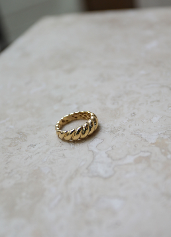 14K Yellow Gold Thick Croissant Ring