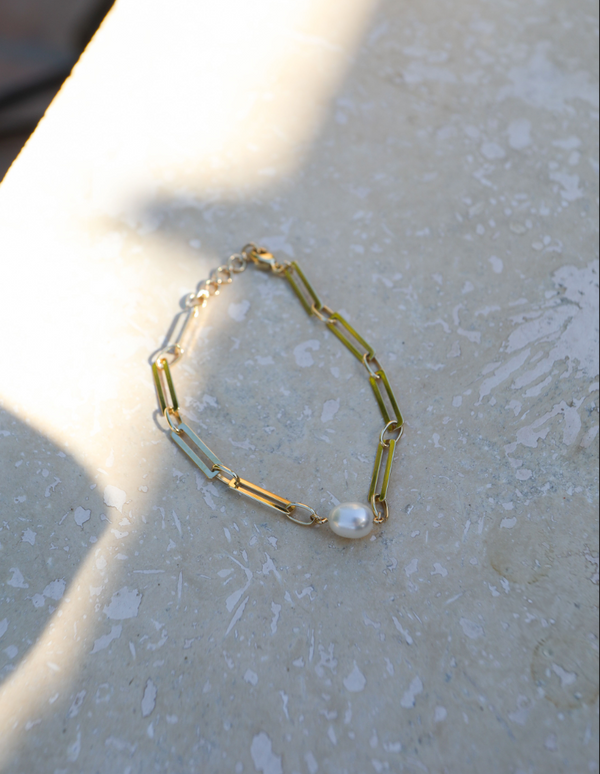 14K Yellow Gold Pearl Paperclip Bracelet
