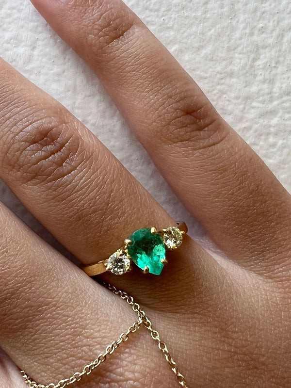 14k Yellow Gold Pear Emerald and Diamond Ring